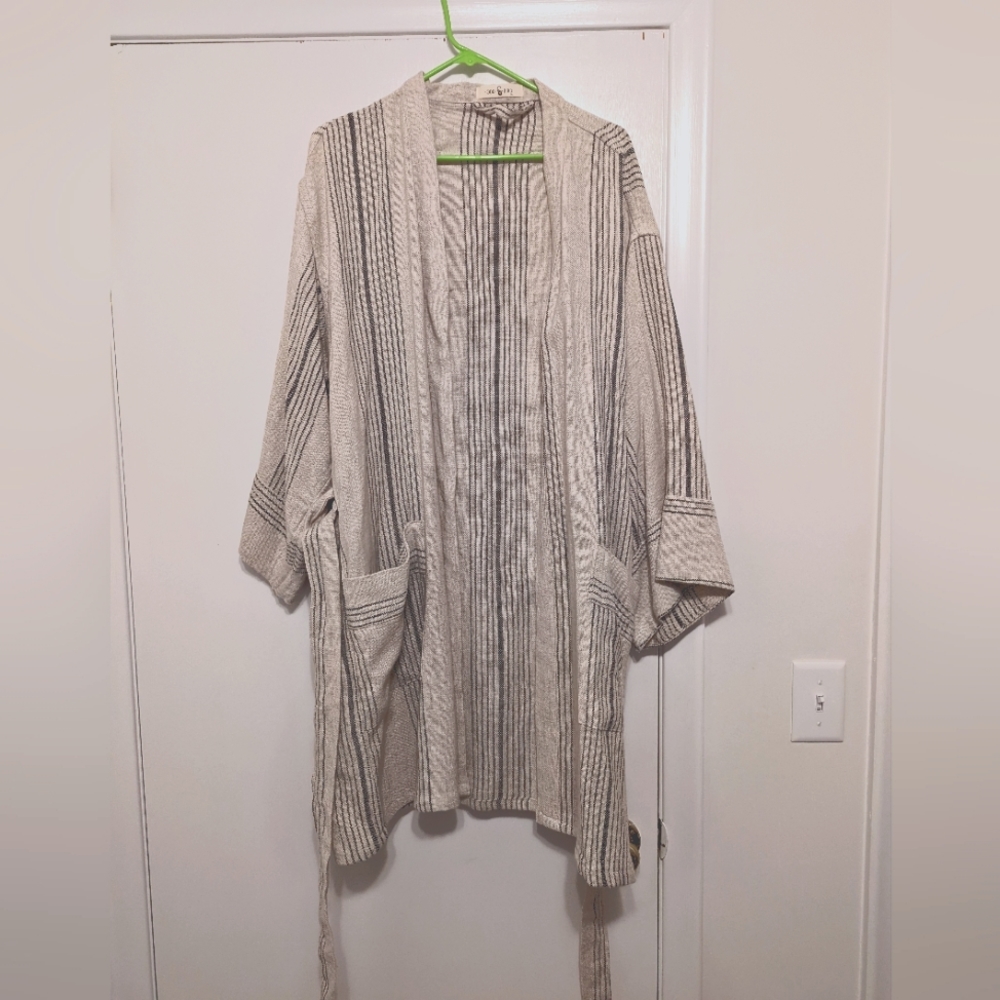 Oddbird robe